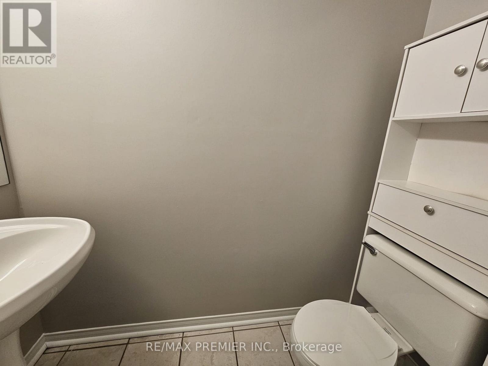9 Lucena Crescent, Vaughan, Ontario  L6A 2W6 - Photo 10 - N13710216