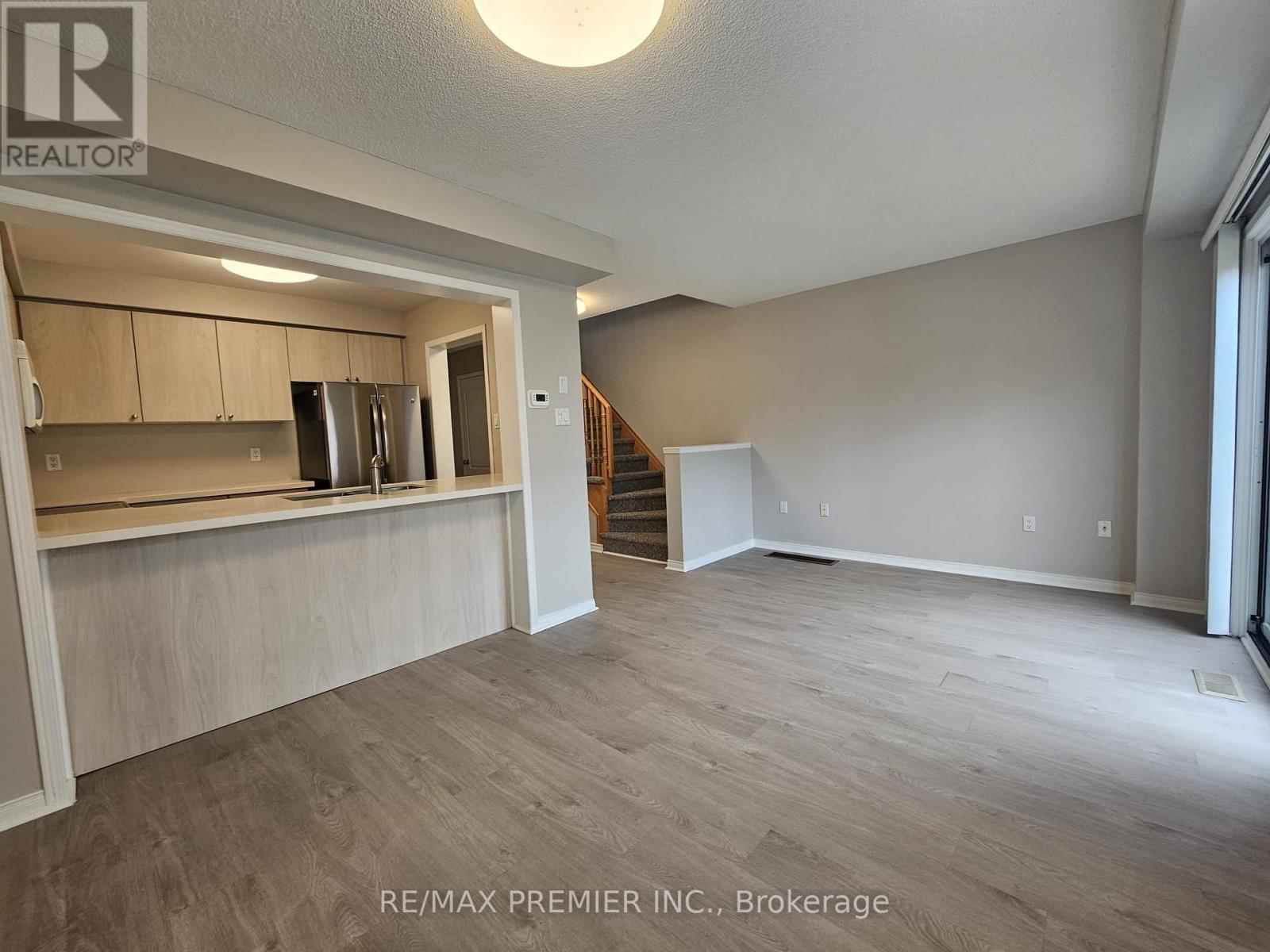 9 Lucena Crescent, Vaughan, Ontario  L6A 2W6 - Photo 6 - N13710216