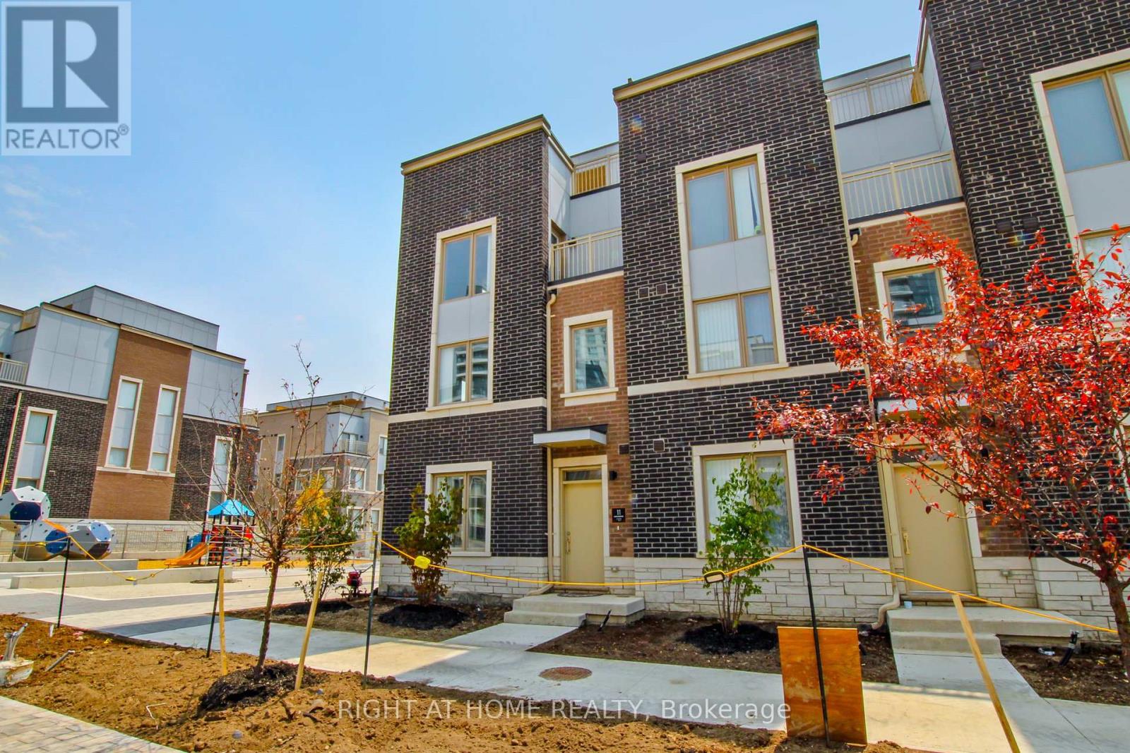 Th127 - 11 Almond Blossom Mews, Vaughan, Ontario  L4K 0N7 - Photo 1 - N13710250