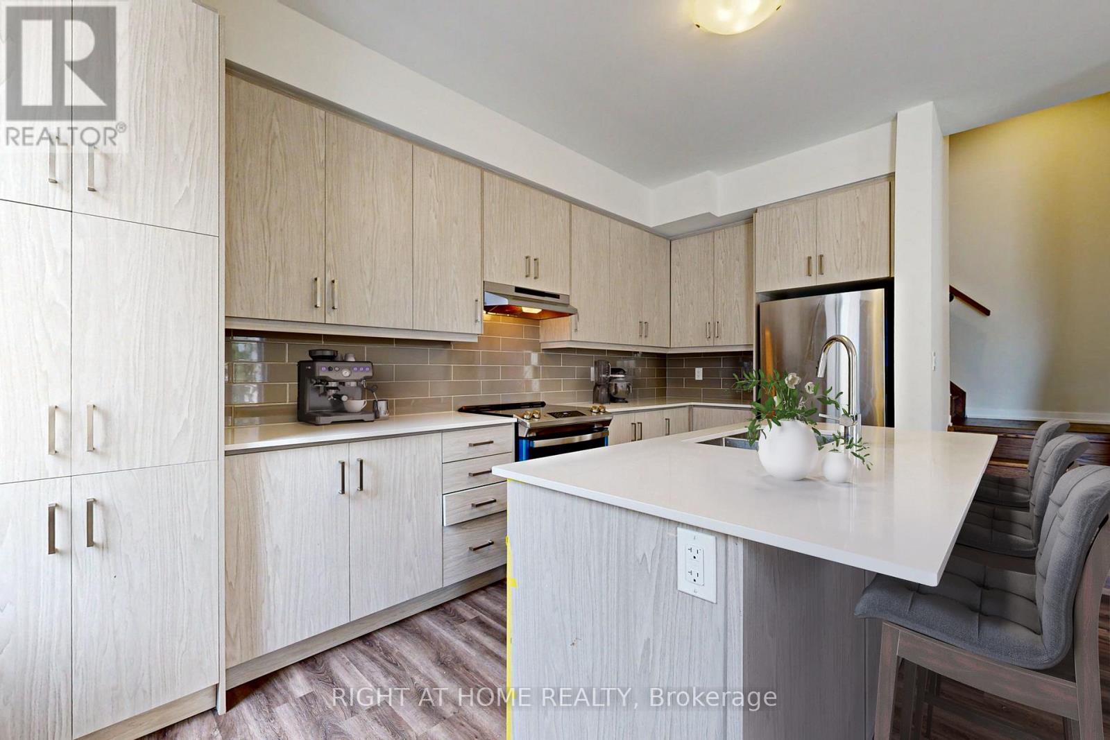Th127 - 11 Almond Blossom Mews, Vaughan, Ontario  L4K 0N7 - Photo 10 - N13710250