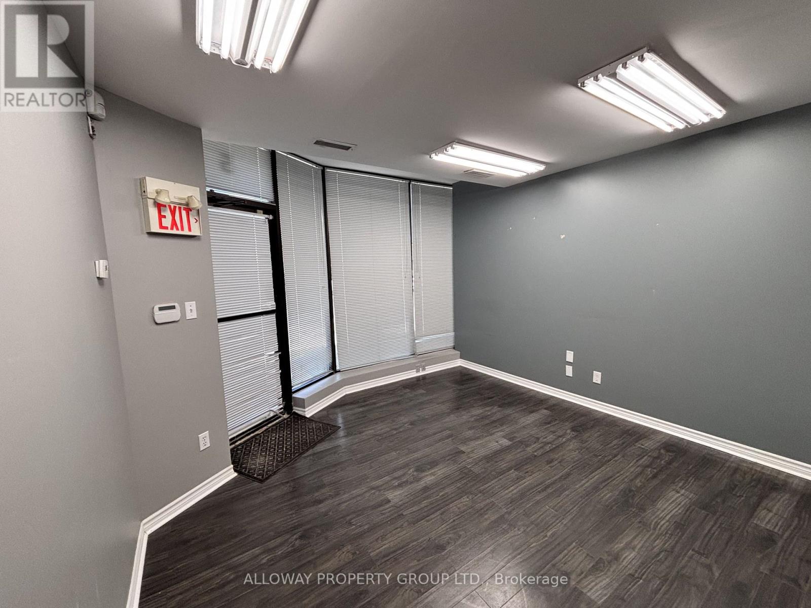 5 - 1260 Journey's End Circle, Newmarket, Ontario L3Y 8Z7 - Photo 3 - N13710270