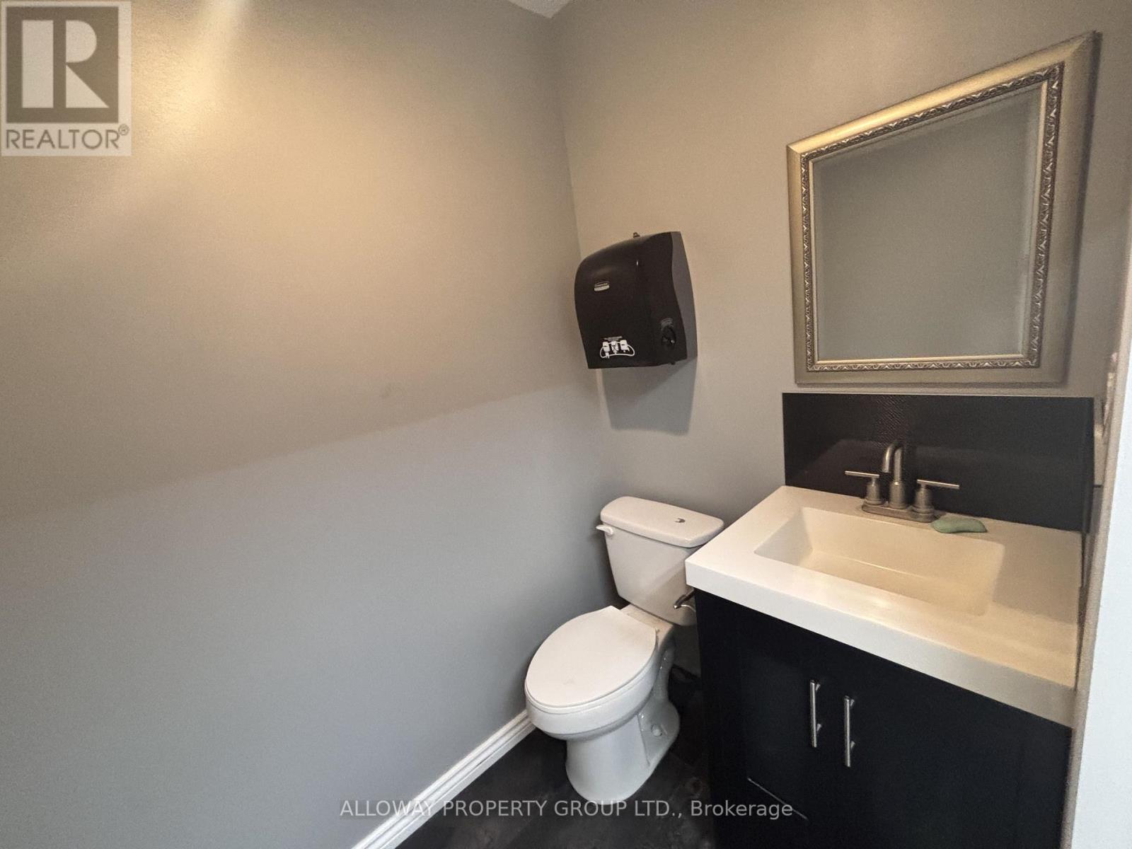 5 - 1260 Journey's End Circle, Newmarket, Ontario L3Y 8Z7 - Photo 7 - N13710270