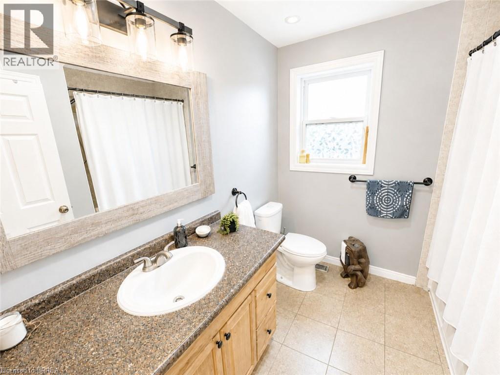 15 Esther Street, Brantford, Ontario  N3S 6K3 - Photo 13 - 40858143
