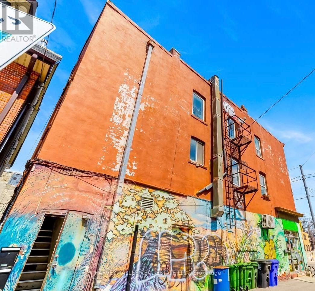 854 Bathurst Street, Toronto, Ontario  M5R 3G3 - Photo 3 - C13709900