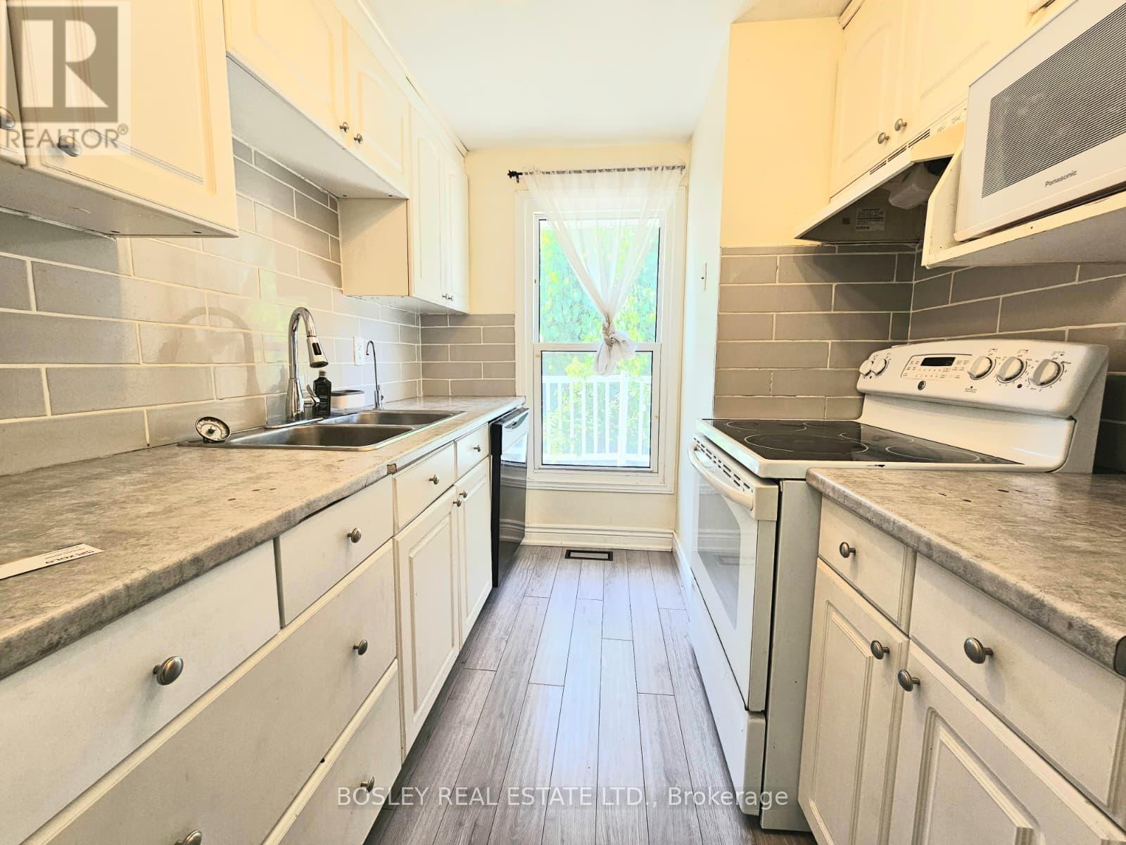 508 Pinetree Crescent, Cambridge, Ontario N3H 4X5 - Photo 4 - X13695288