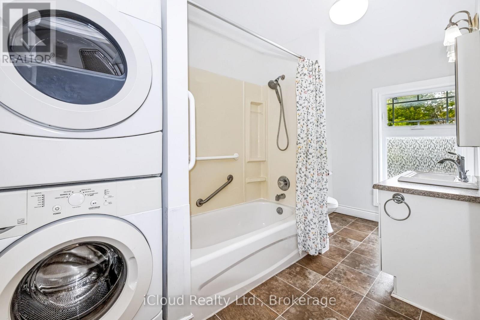 654 Duke Street, Cambridge, Ontario  N3H 3T5 - Photo 27 - X13708178