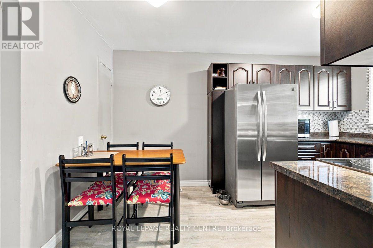 2564 Mainroyal Street, Mississauga, Ontario L5L 1C9 - Photo 12 - W13710274