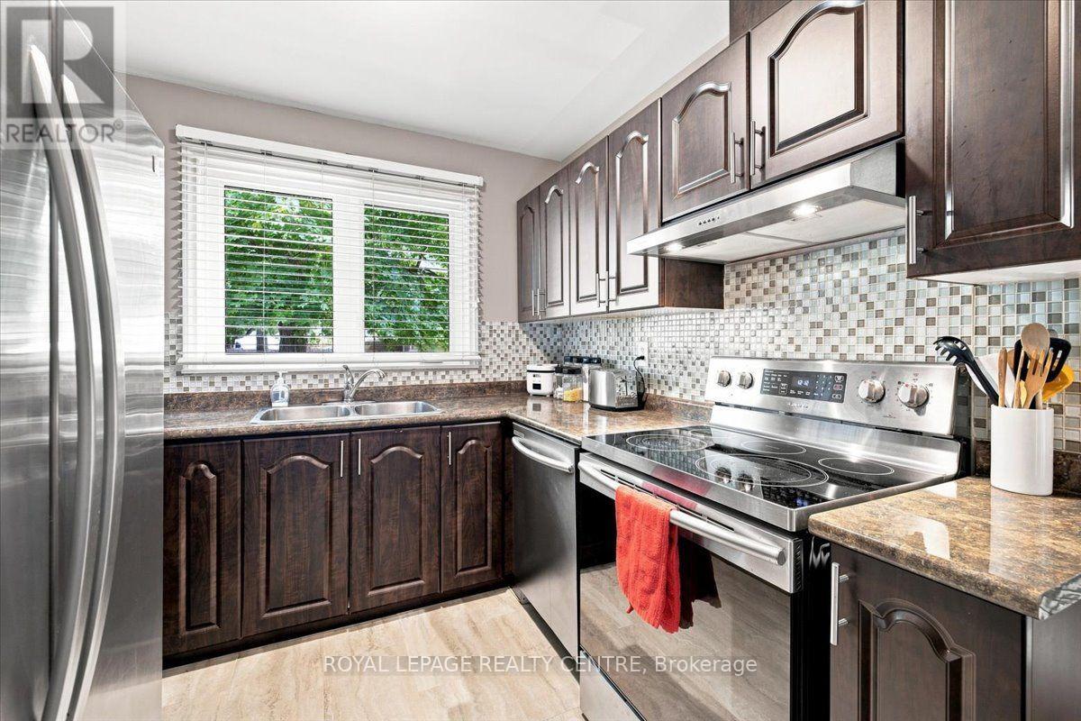 2564 Mainroyal Street, Mississauga, Ontario L5L 1C9 - Photo 15 - W13710274