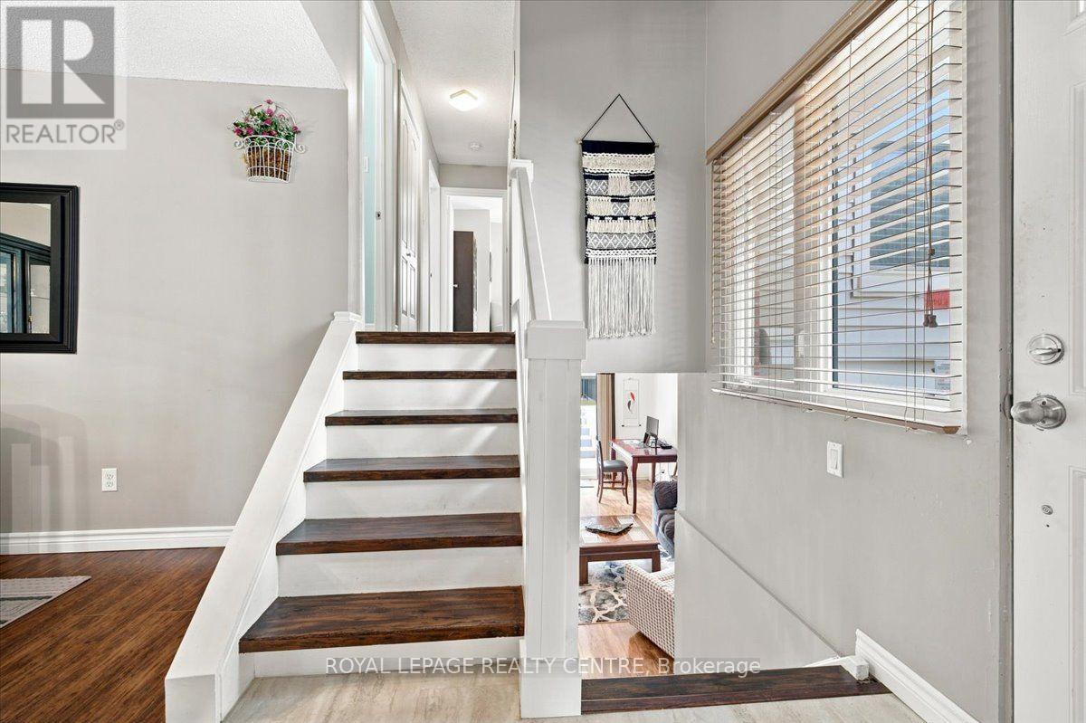 2564 Mainroyal Street, Mississauga, Ontario L5L 1C9 - Photo 18 - W13710274