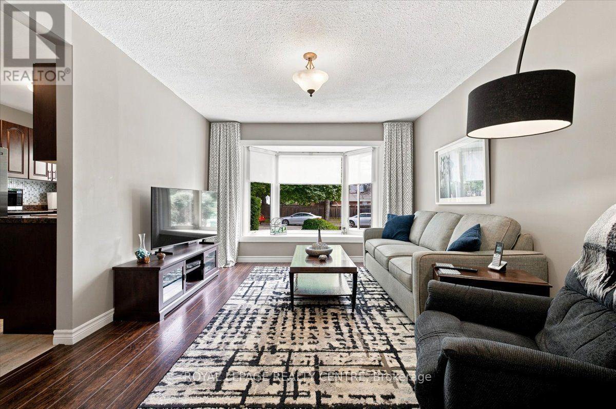 2564 Mainroyal Street, Mississauga, Ontario L5L 1C9 - Photo 9 - W13710274