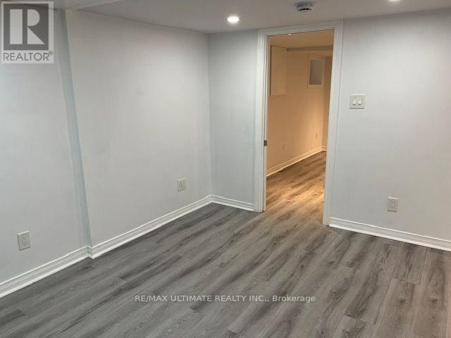 Lower - 10 Hibernia Avenue, Toronto, Ontario M6N 1E5 - Photo 10 - W13710318