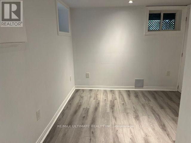 Lower - 10 Hibernia Avenue, Toronto, Ontario M6N 1E5 - Photo 15 - W13710318