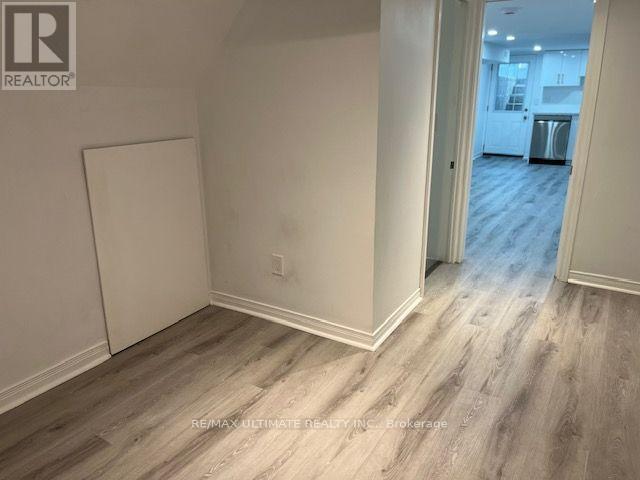 Lower - 10 Hibernia Avenue, Toronto, Ontario M6N 1E5 - Photo 17 - W13710318