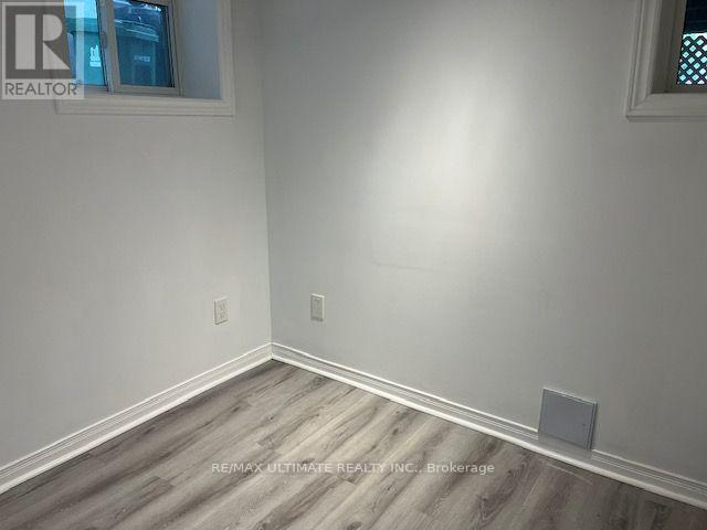 Lower - 10 Hibernia Avenue, Toronto, Ontario M6N 1E5 - Photo 18 - W13710318