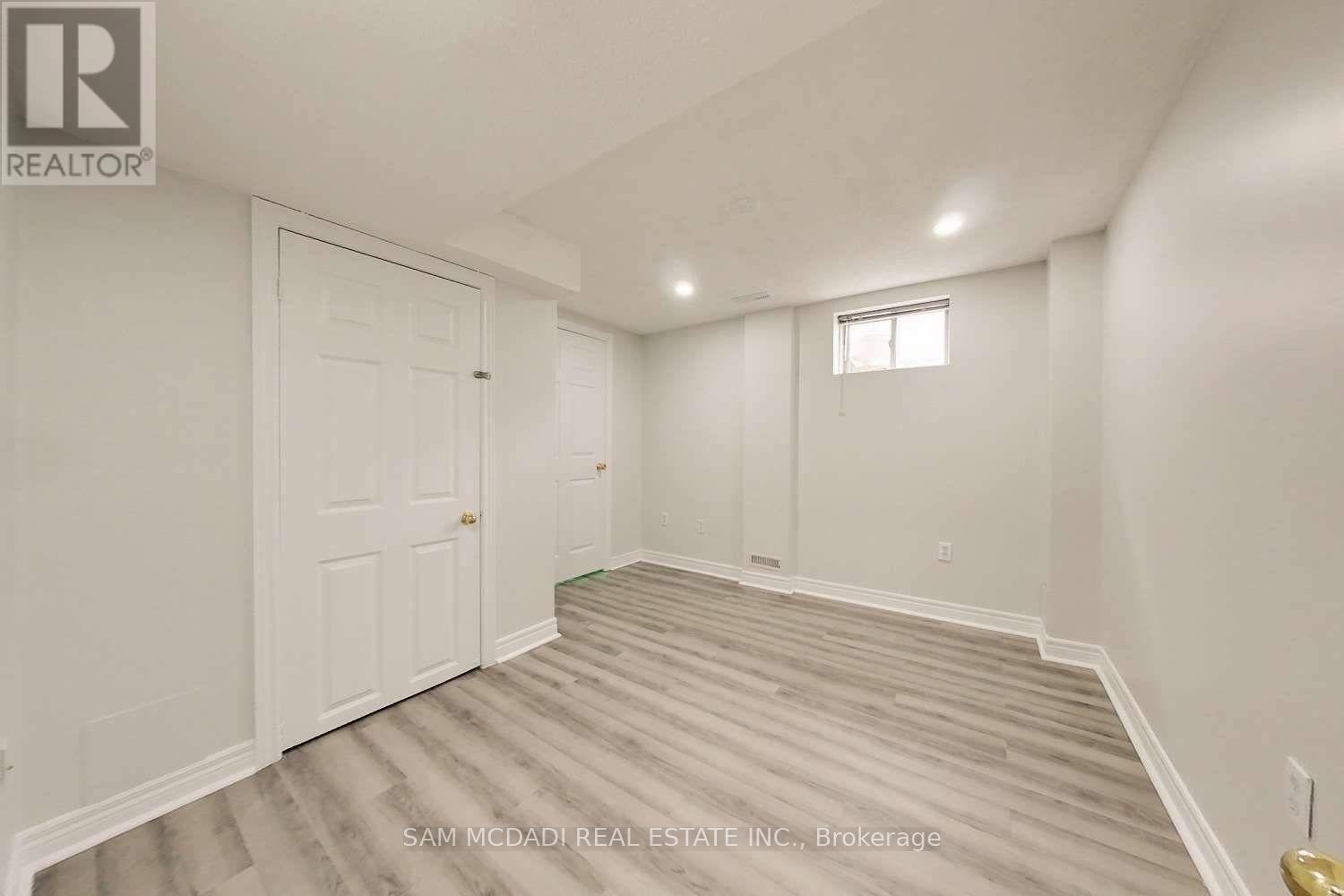 19 Sterritt Drive, Brampton, Ontario L6Y 5E4 - Photo 9 - W13710322