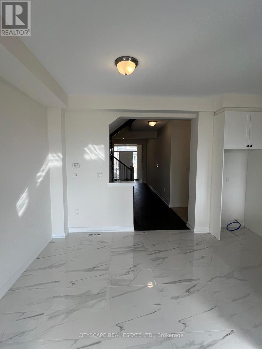 1470 Rose Way, Milton, Ontario  L9E 1V7 - Photo 7 - W13710336
