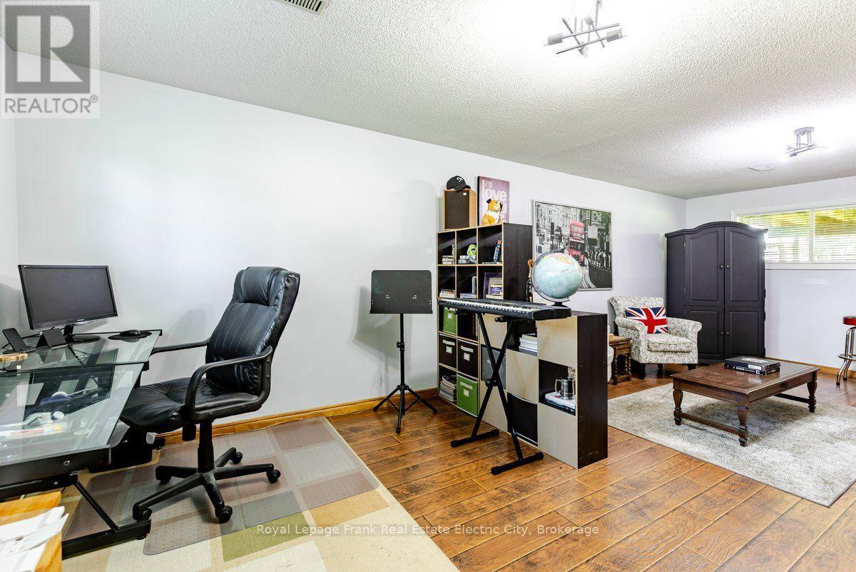814 Frankhill Road, Kawartha Lakes, Ontario  K9J 6X3 - Photo 35 - X13707044