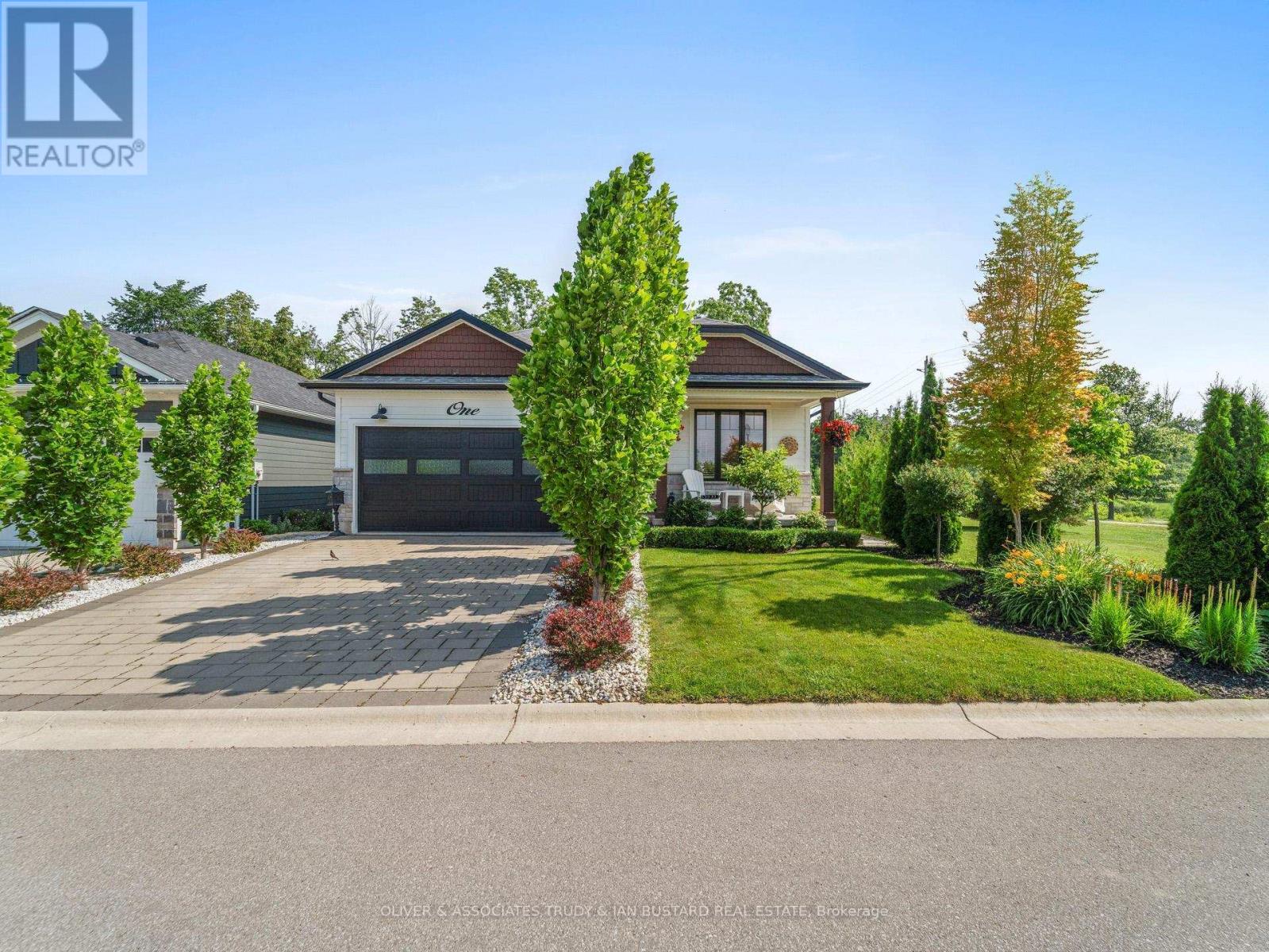 1 Creek Side Place, Lambton Shores, Ontario  N0M 1T0 - Photo 3 - X13438030