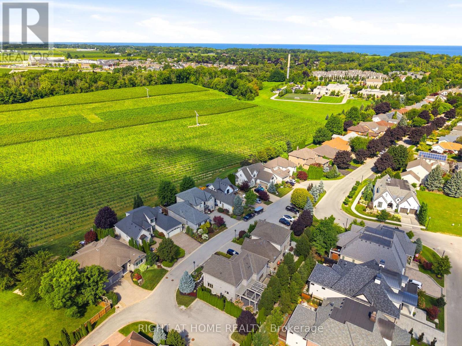 4 Meritage Lane, Niagara-On-The-Lake, Ontario  L0S 1J0 - Photo 43 - X13710326