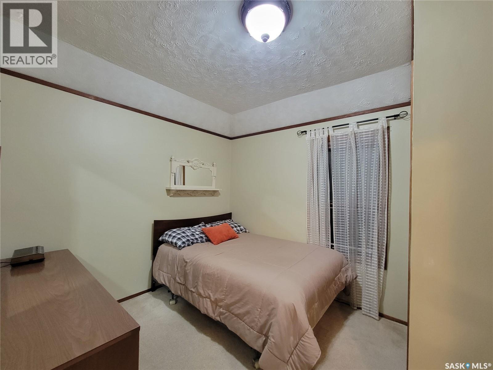 560 4th Avenue E, Unity, Saskatchewan  S0K 4L0 - Photo 24 - SK046565