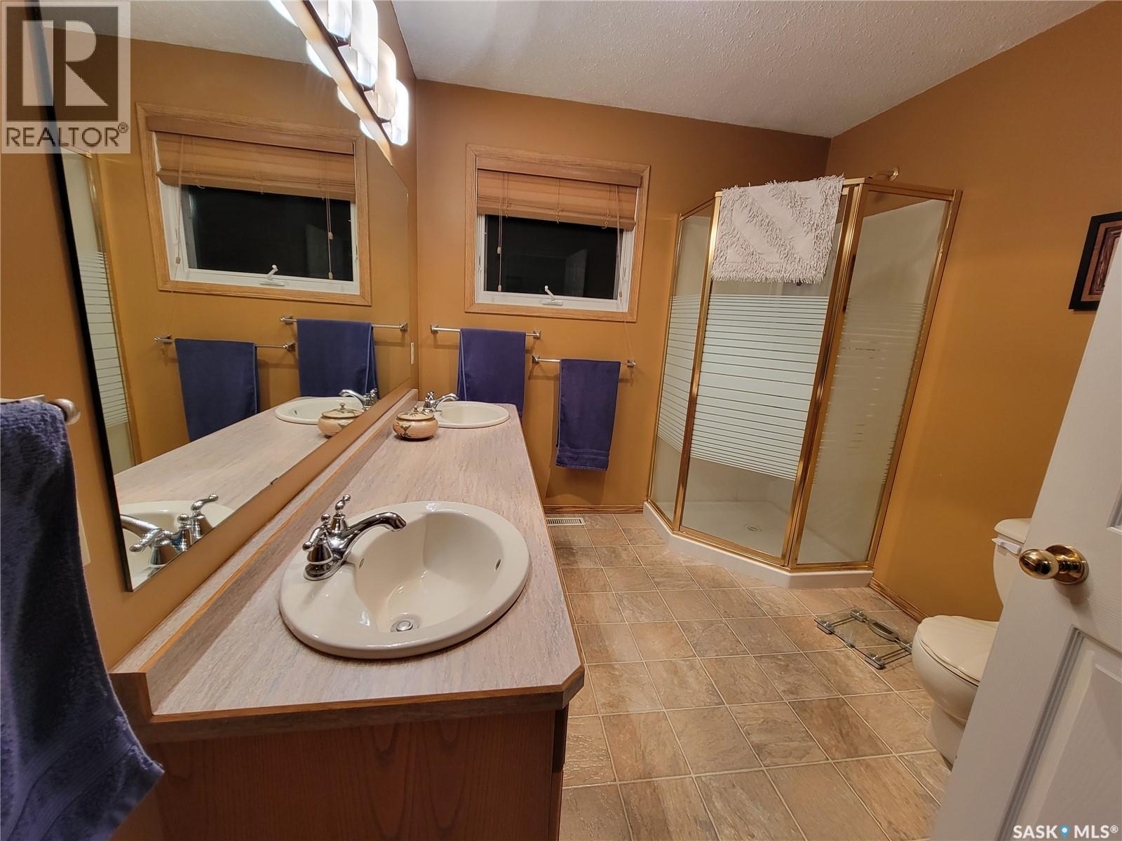 560 4th Avenue E, Unity, Saskatchewan  S0K 4L0 - Photo 27 - SK046565