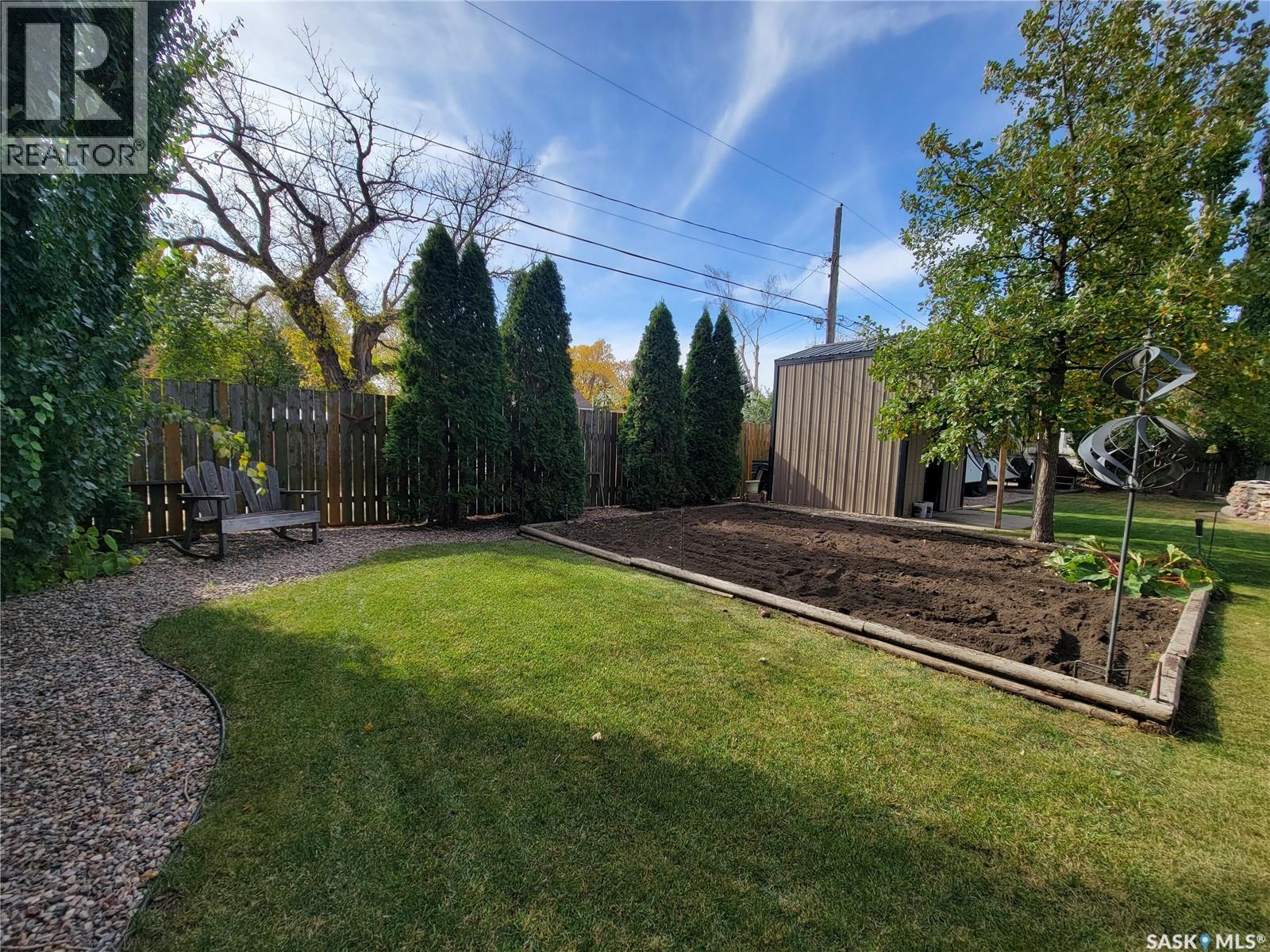 560 4th Avenue E, Unity, Saskatchewan  S0K 4L0 - Photo 43 - SK046565