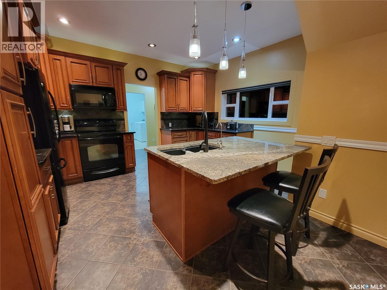 560 4th Avenue E, Unity, Saskatchewan  S0K 4L0 - Photo 9 - SK046565