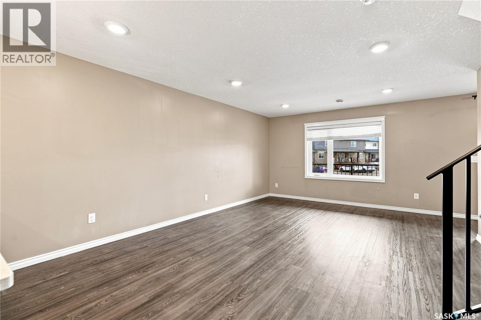 617 110 Akhtar Bend, Saskatoon, Saskatchewan  S7W 0Y9 - Photo 6 - SK046563