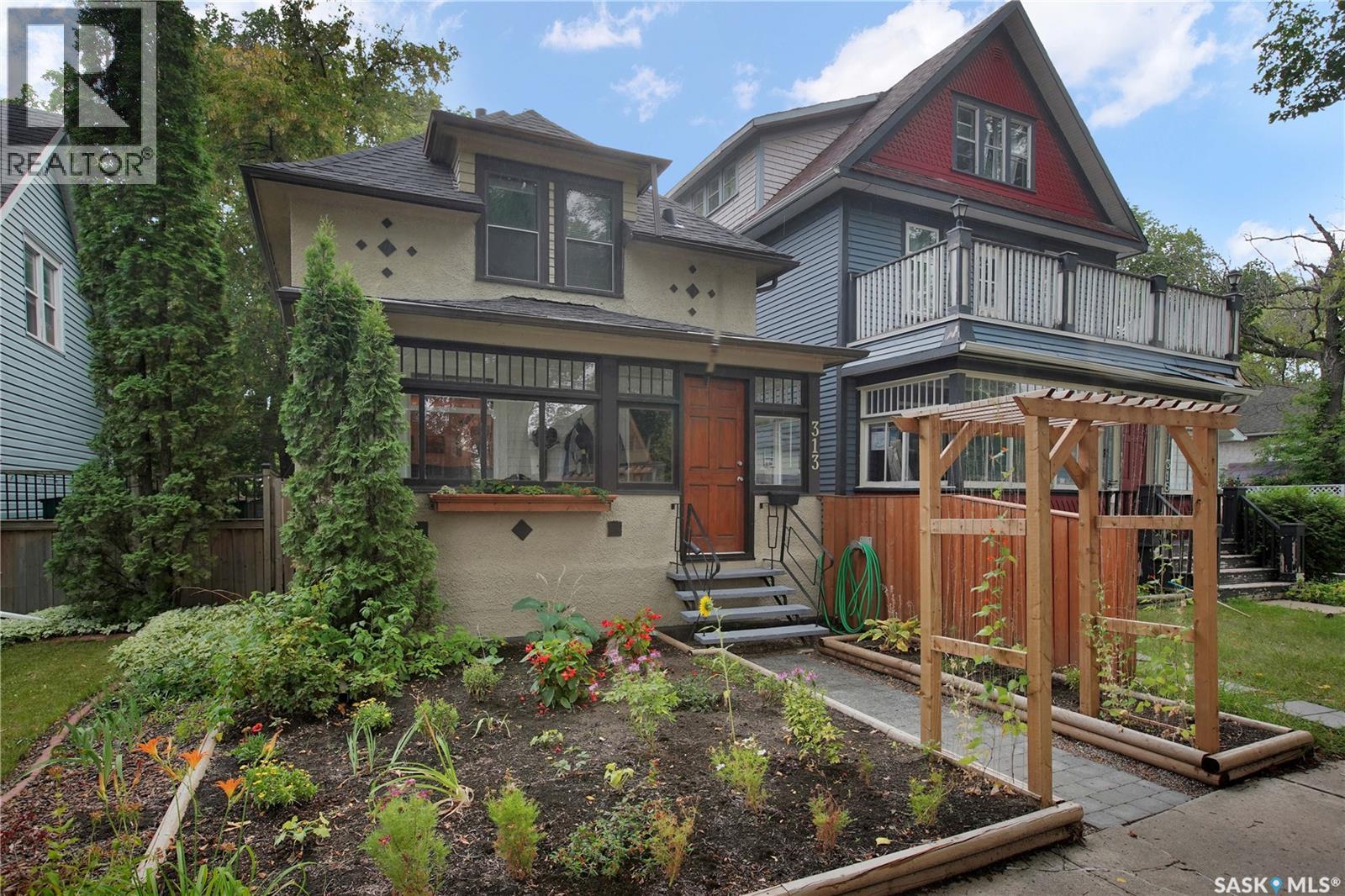 313 29th STREET W, Saskatoon, Saskatchewan