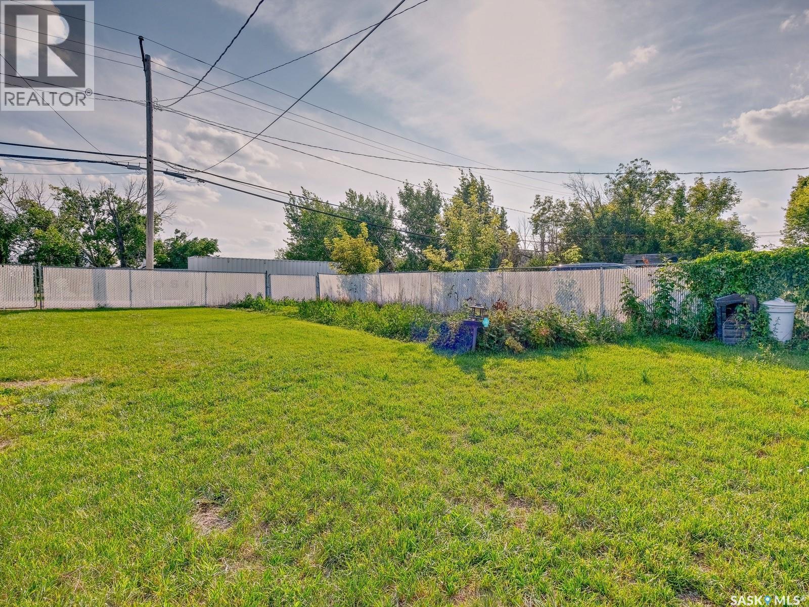 316 2nd Avenue W, Biggar, Saskatchewan  S0K 0M0 - Photo 29 - SK046399