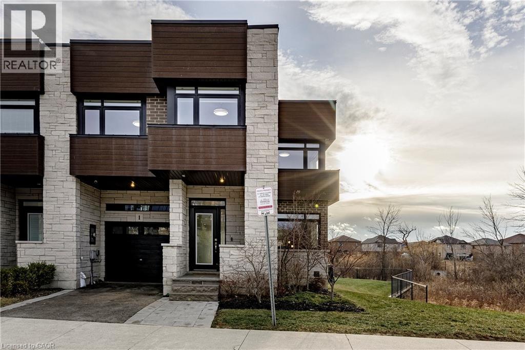 35 Midhurst Heights Unit# 1