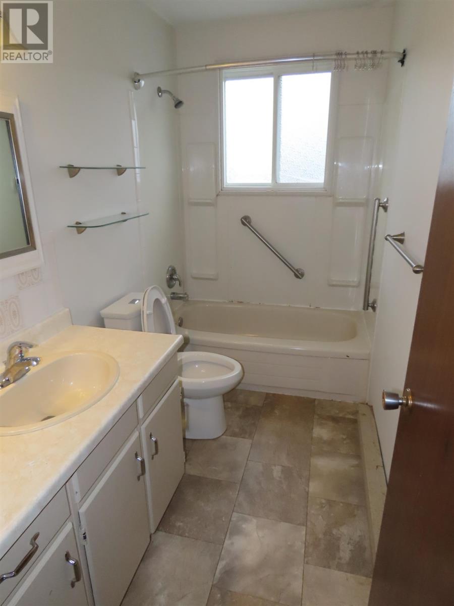 32 Breton Rd, Sault Ste Marie, Ontario  P6B 5W6 - Photo 12 - SM262291