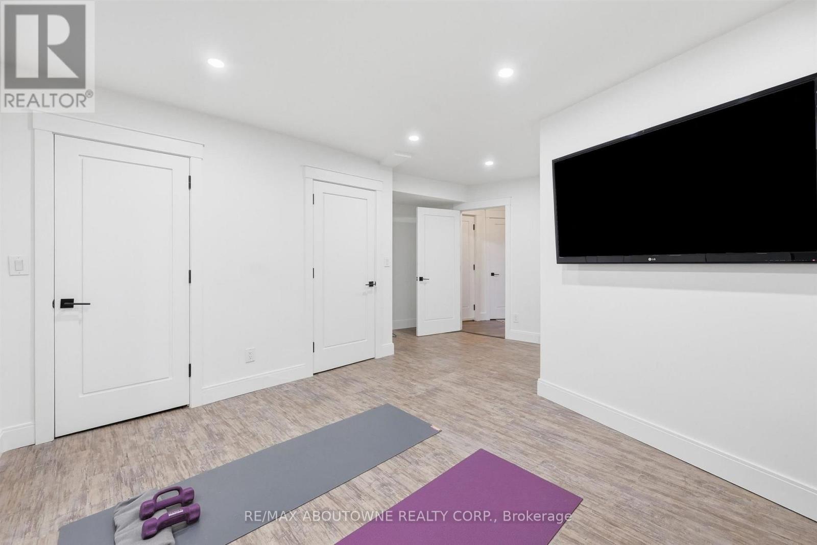 25 Southwind Terrace, Oakville, Ontario  L6L 6K6 - Photo 45 - W13621394