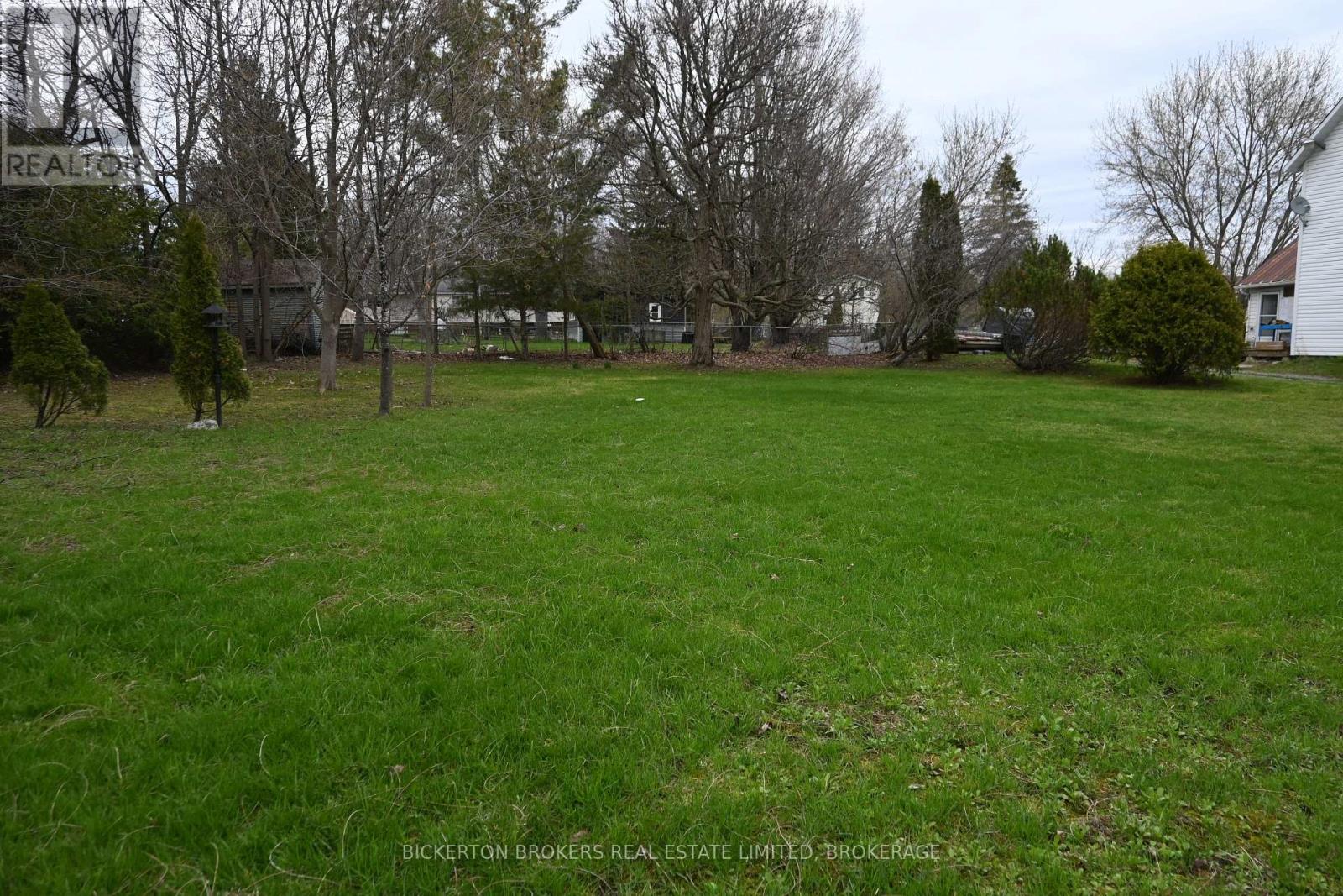 20 Grand Trunk Avenue, Lansdowne Village, Ontario  K0E 1L0 - Photo 4 - X13710398