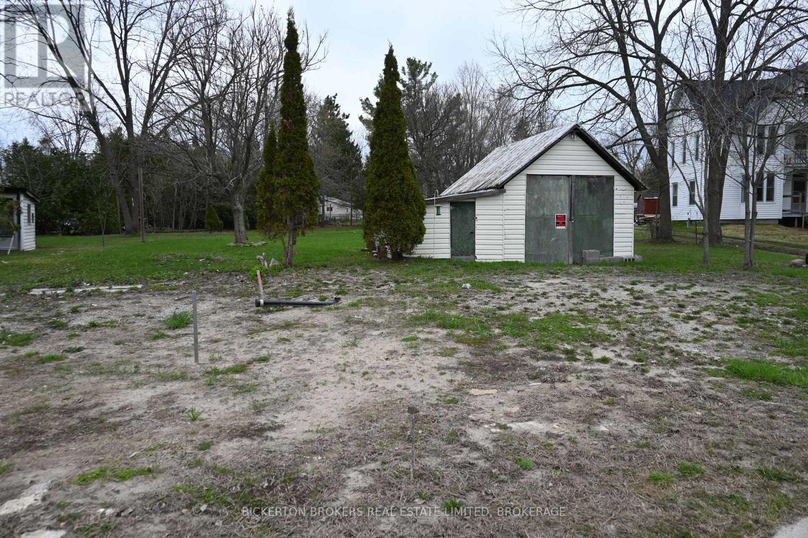 20 Grand Trunk Avenue, Lansdowne Village, Ontario  K0E 1L0 - Photo 5 - X13710398