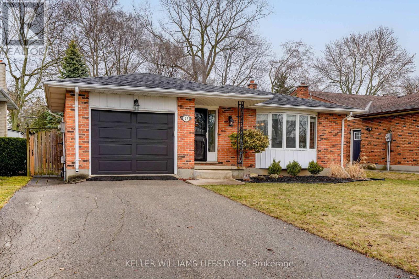 27 Woodborough Street, London North, Ontario  N6H 4R3 - Photo 2 - X13710452