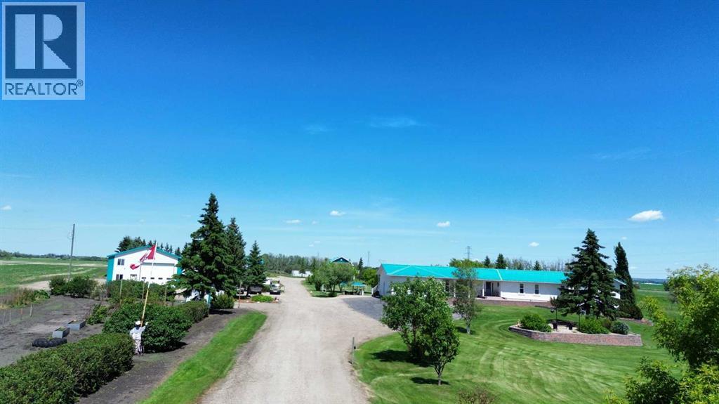 27556 Township Road 372, Rural Red Deer County, Alberta  T4G 0M5 - Photo 2 - A2285163