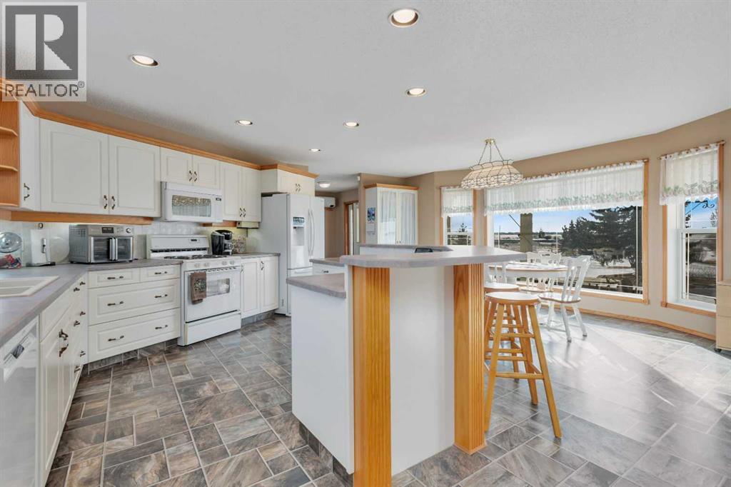 27556 Township Road 372, Rural Red Deer County, Alberta  T4G 0M5 - Photo 9 - A2285163