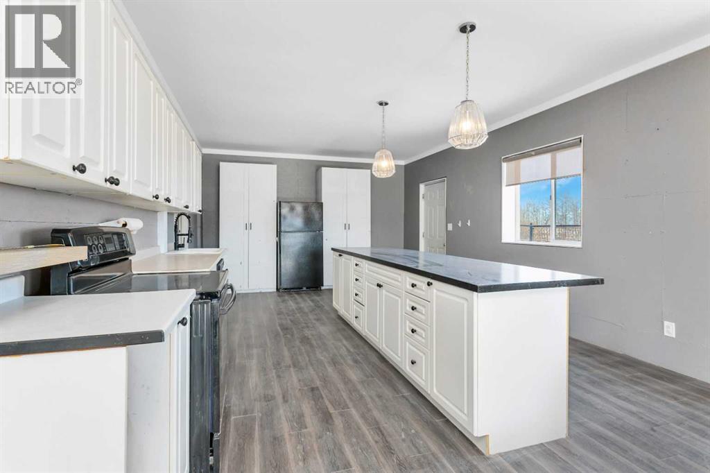 27556 Township Road 372, Rural Red Deer County, Alberta  T4G 0M5 - Photo 31 - A2285163