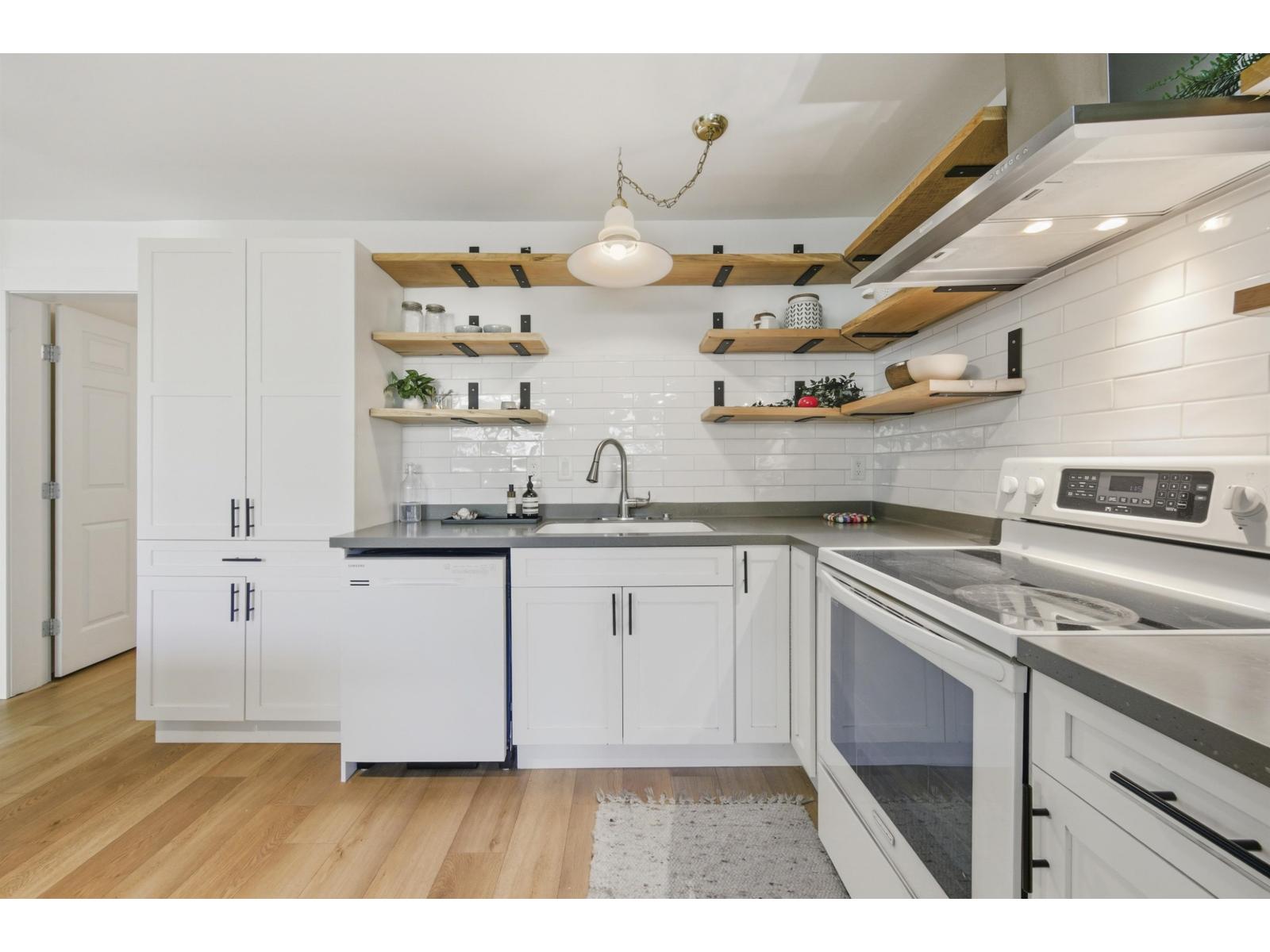 205 33165 2nd Avenue, Mission, British Columbia  V2V 6T8 - Photo 11 - R3130316