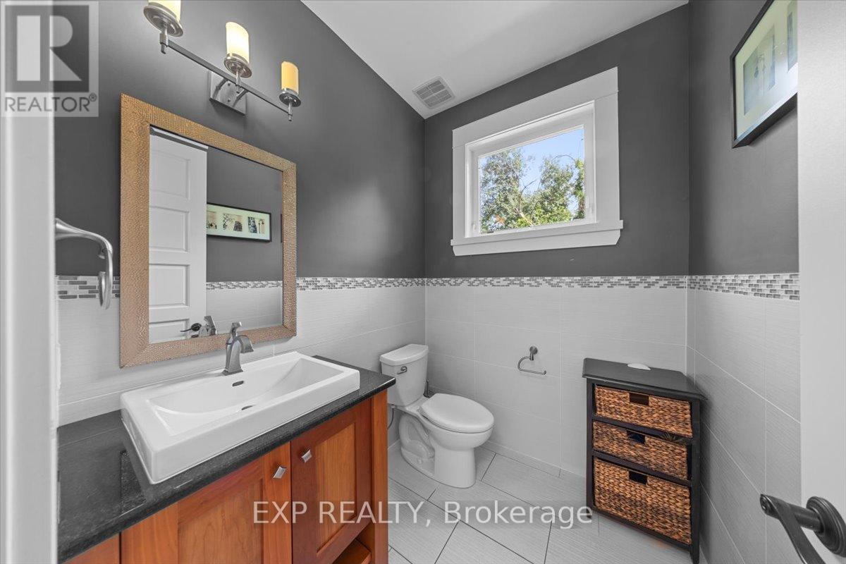 130 Ironstone Court, Ottawa, Ontario  K2S 0L4 - Photo 7 - X13710416