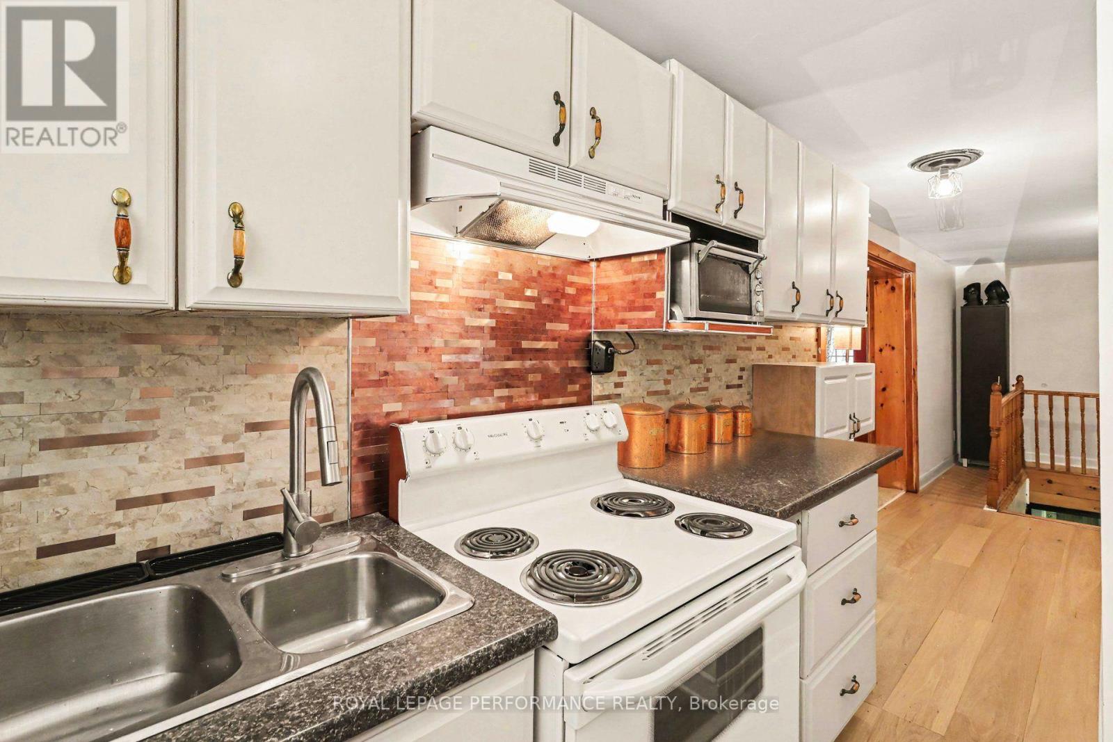 447 Hilson Avenue, Ottawa, Ontario  K1Z 6C2 - Photo 8 - X13710502