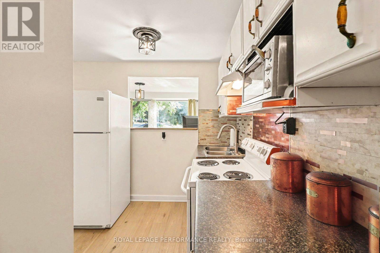 447 Hilson Avenue, Ottawa, Ontario  K1Z 6C2 - Photo 9 - X13710502