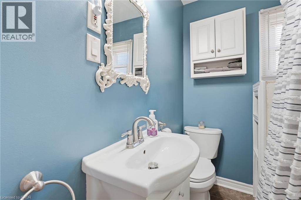 224 Balsam Avenue S, Hamilton, Ontario  L8M 3C1 - Photo 22 - 40823013
