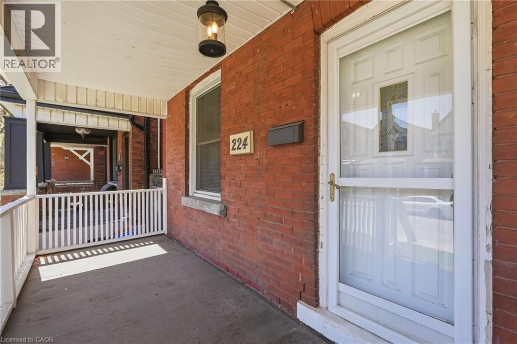 224 Balsam Avenue S, Hamilton, Ontario  L8M 3C1 - Photo 4 - 40823013