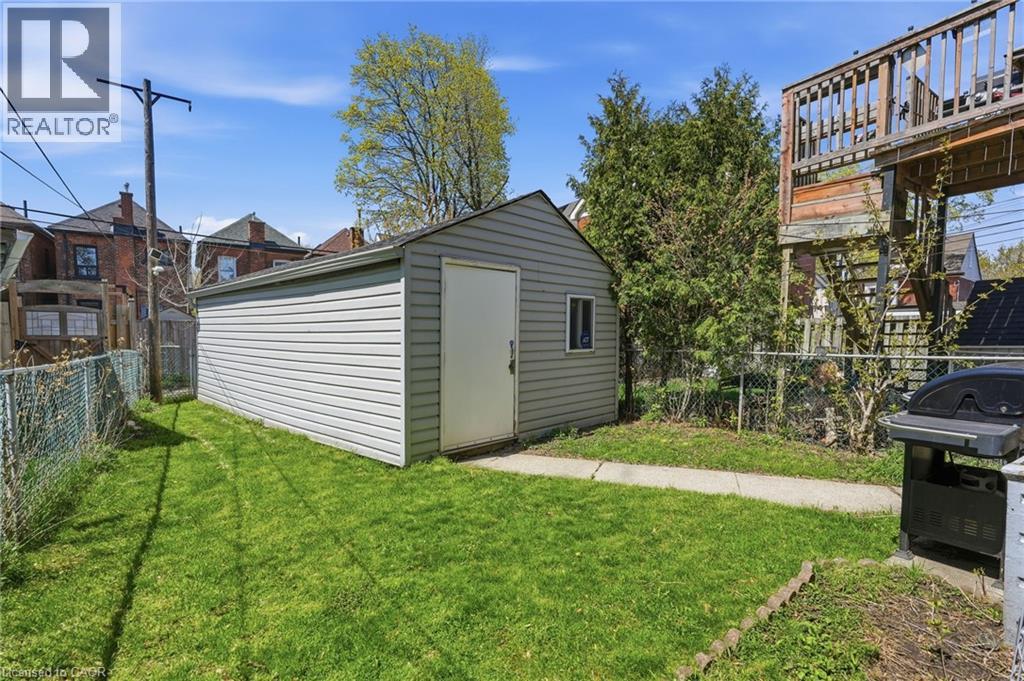 224 Balsam Avenue S, Hamilton, Ontario  L8M 3C1 - Photo 33 - 40823013