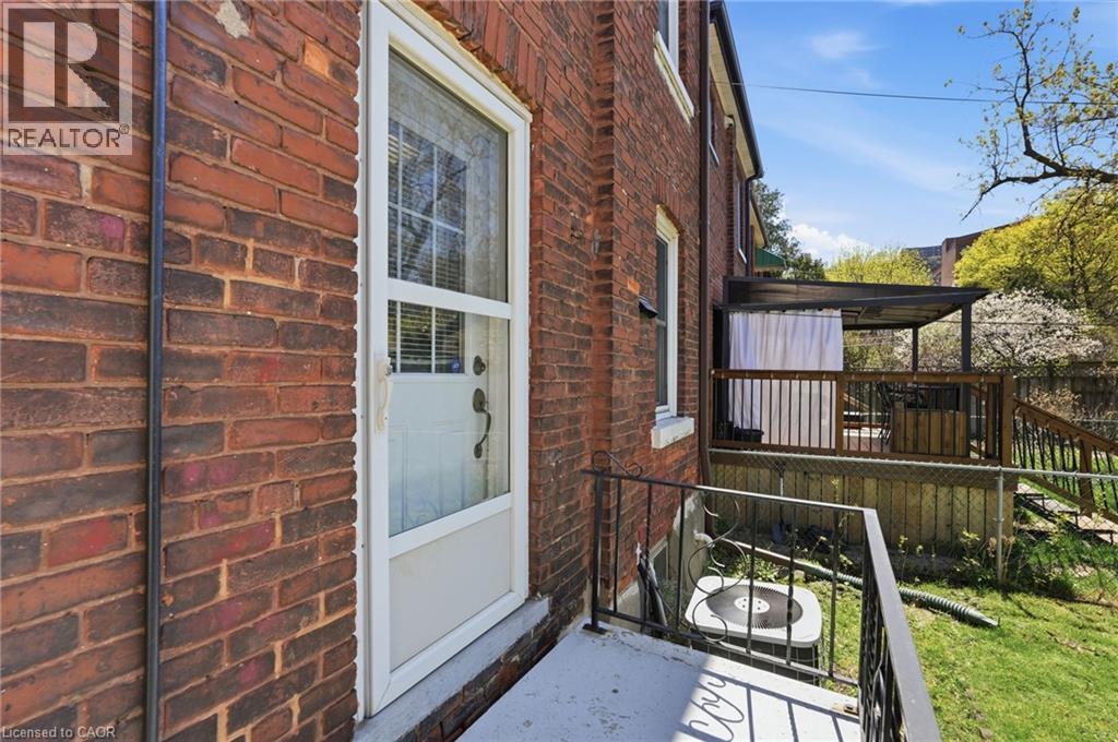 224 Balsam Avenue S, Hamilton, Ontario  L8M 3C1 - Photo 30 - 40823013