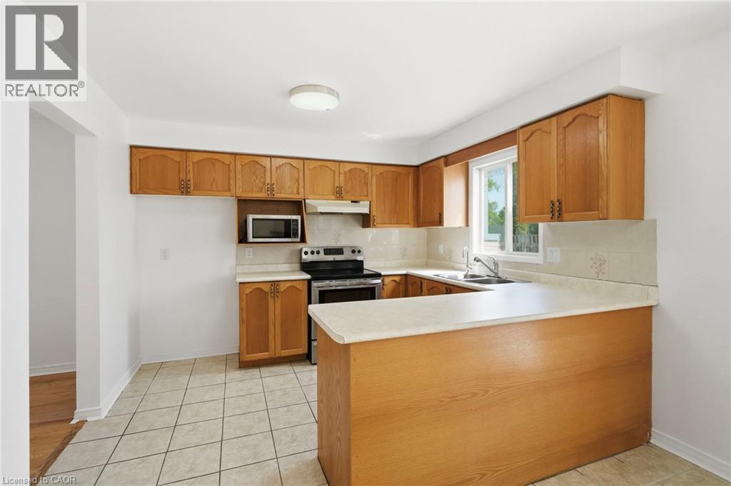 448 Stone Church Road E, Hamilton, Ontario  L9B 2A2 - Photo 8 - 40845118