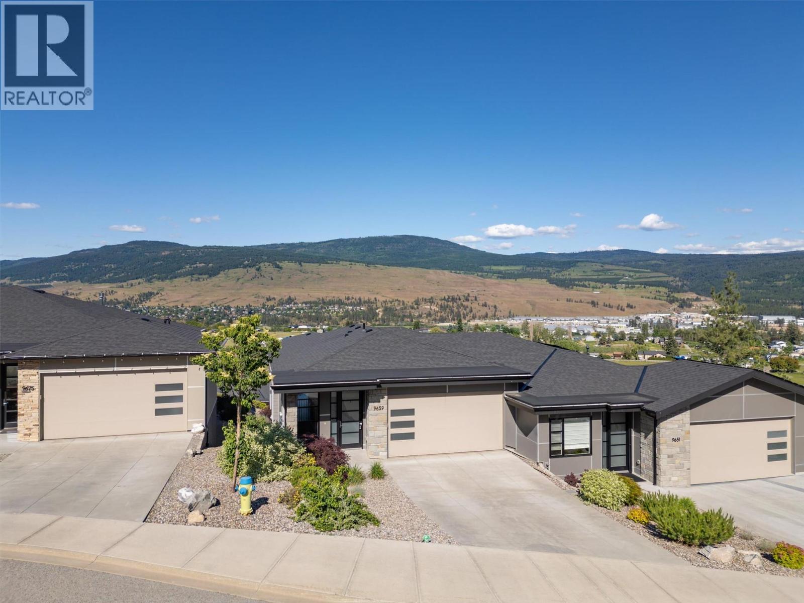 9659 Santina Road, Lake Country, British Columbia  V4V 2R9 - Photo 3 - 10398722
