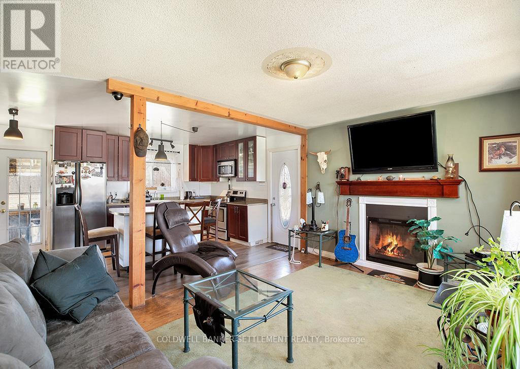 345 Elliott Road, Tay Valley, Ontario  K7H 3C9 - Photo 11 - X13710434